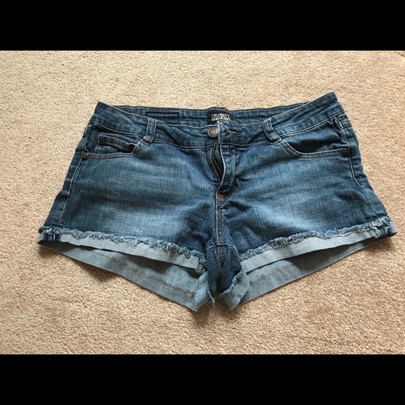 Jean shorts - Picture 1 of 3
